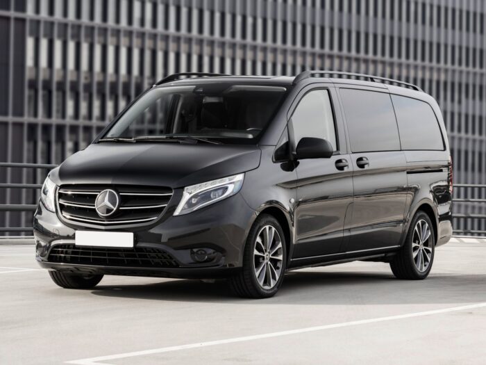 Mercedes 9 places noire